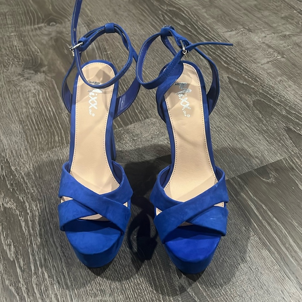 Blue suede 6” platform heels ankle strap peep toe